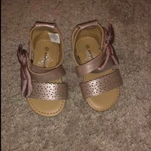 Toddler girl sandals size 5T
